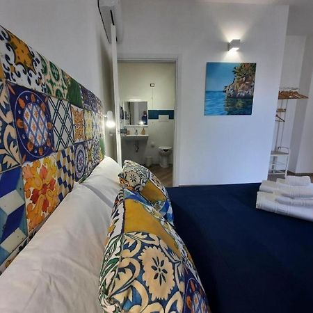 B&B Lastracu 카스텔라마레델골포 외부 사진
